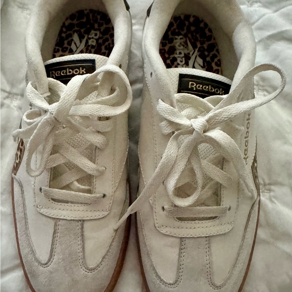 Reebok White and Tan Sneakers with Leopard Print Size 8 - Picture 2 of 8
